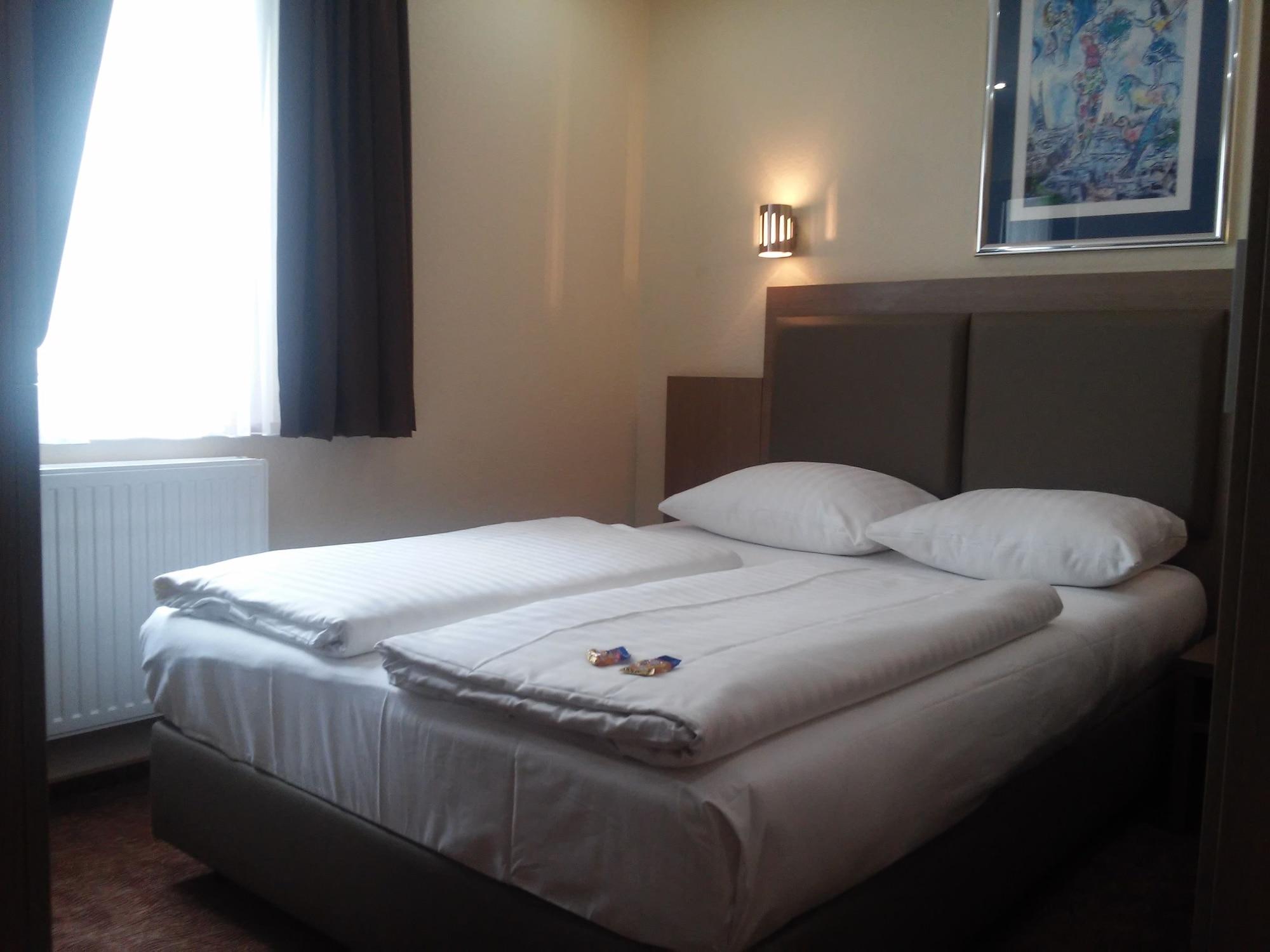 Hotel Boulevard Stuttgart Bagian luar foto