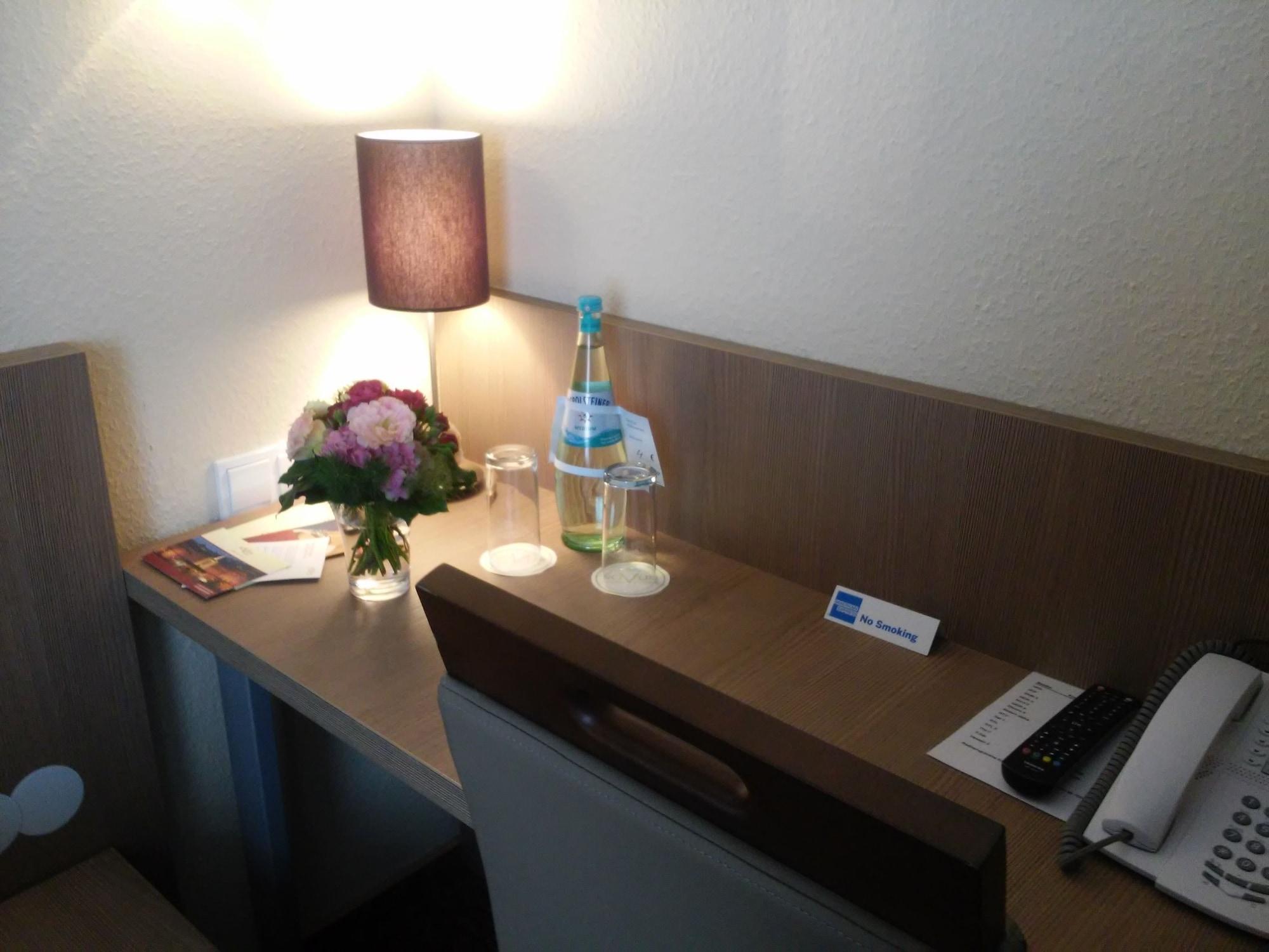 Hotel Boulevard Stuttgart Bagian luar foto