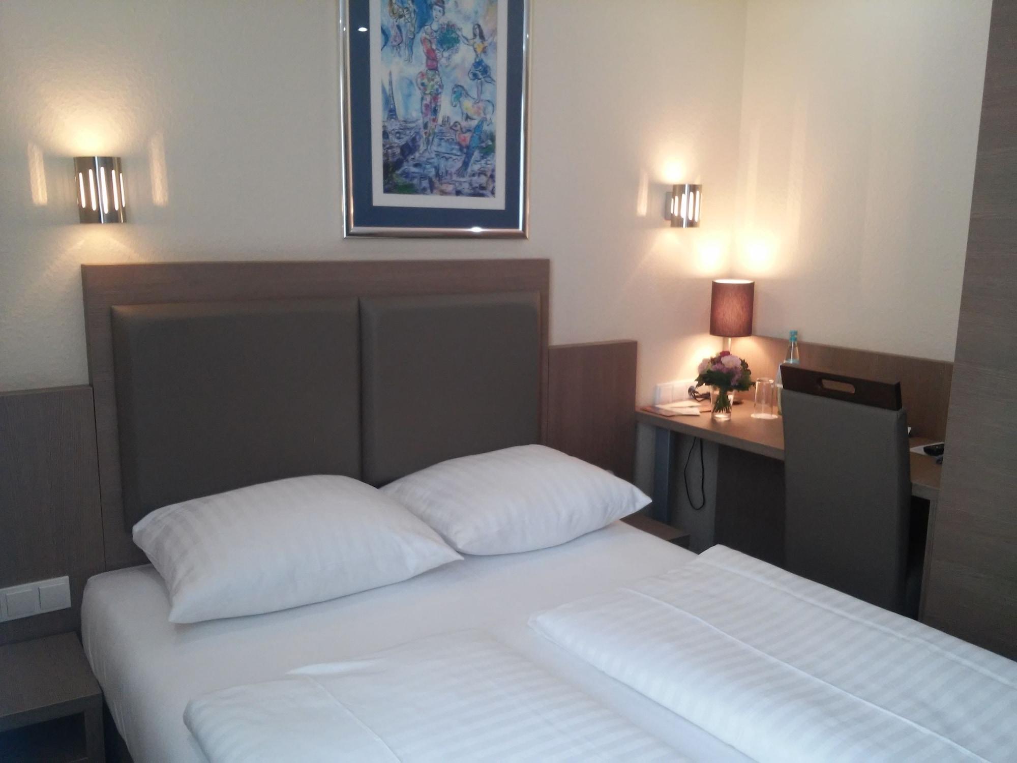 Hotel Boulevard Stuttgart Bagian luar foto