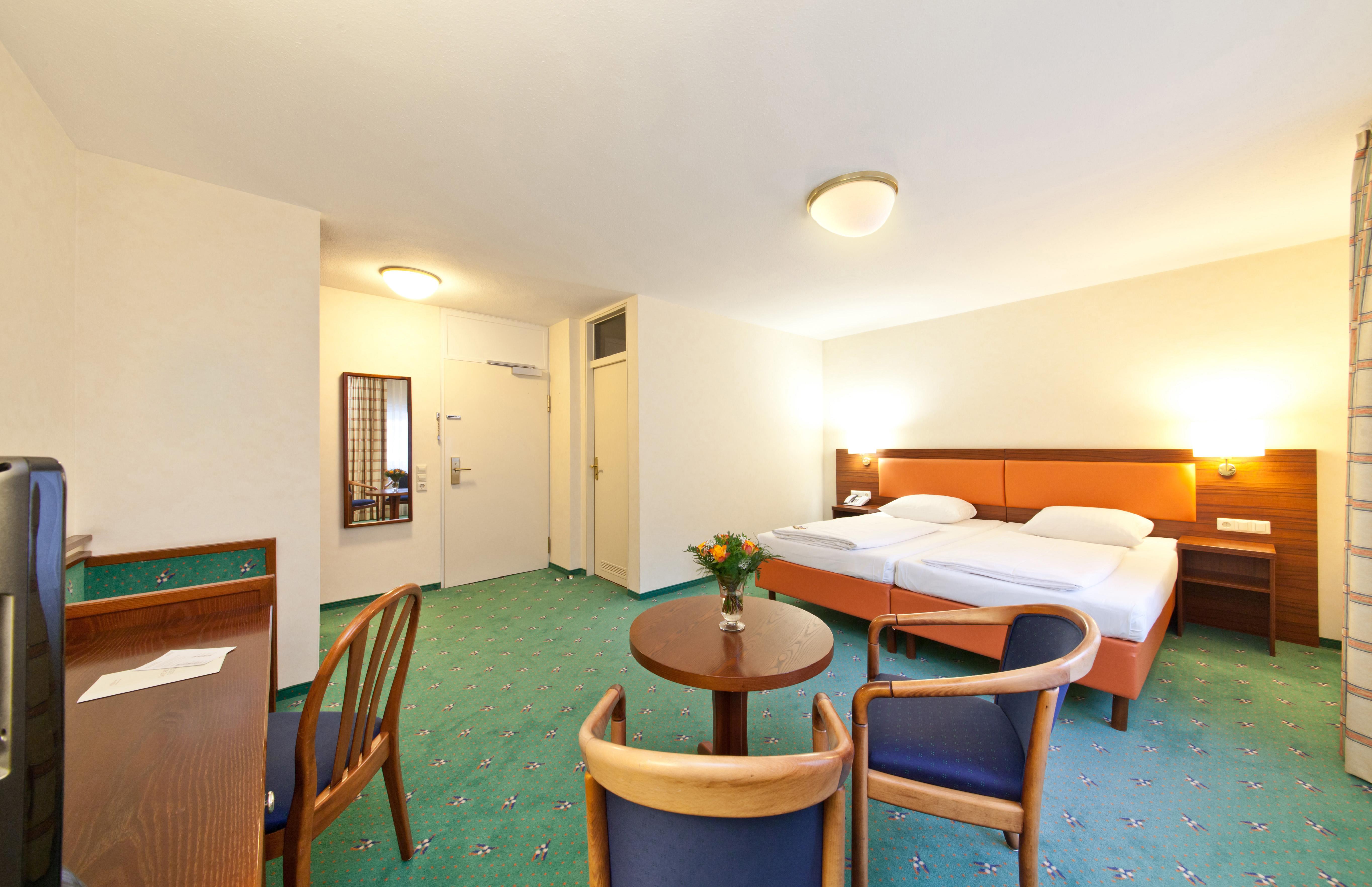 Novum Hotel Boulevard Stuttgart City Bagian luar foto