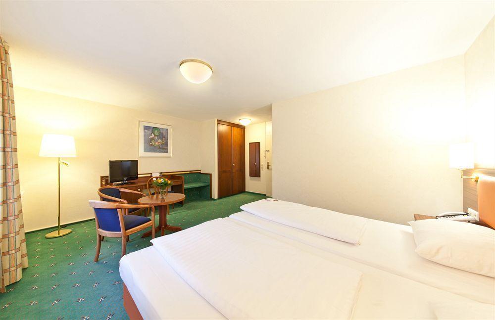 Hotel Boulevard Stuttgart Bagian luar foto