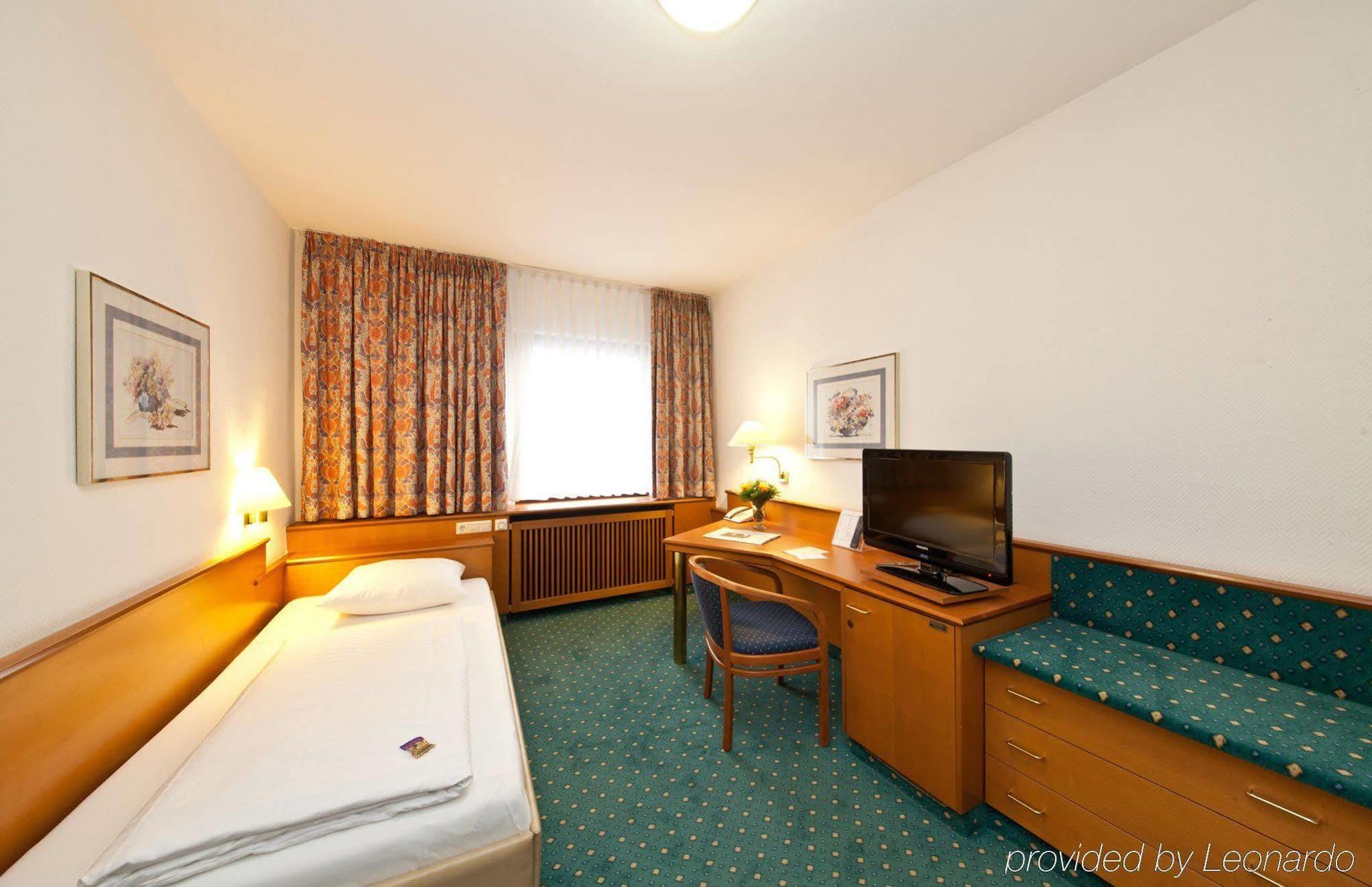 Hotel Boulevard Stuttgart Bagian luar foto