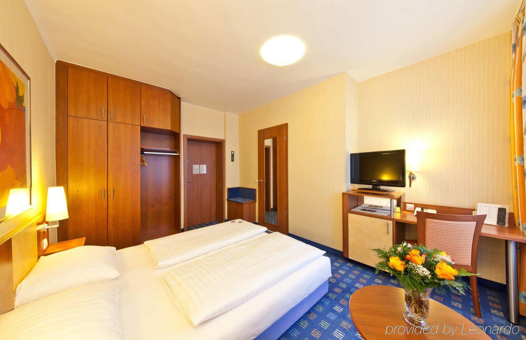 Hotel Boulevard Stuttgart Bagian luar foto